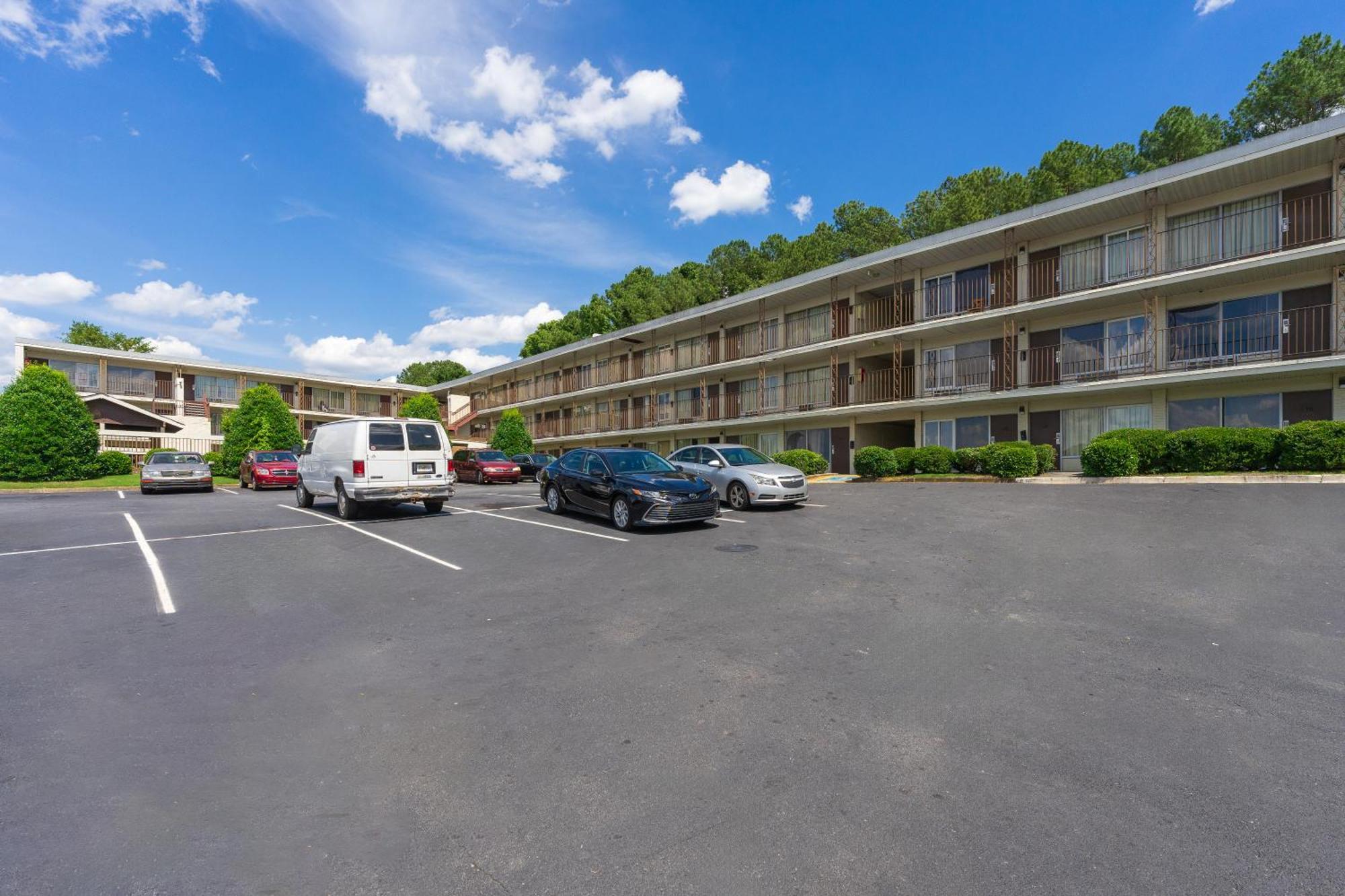 Budgetel Inn And Suites Atlanta Exterior foto